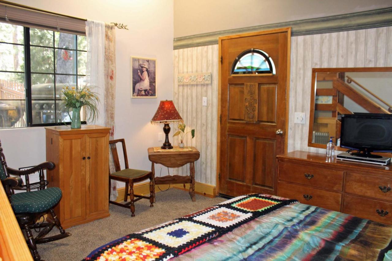 The Old Bear Bnb Pine Mountain Club Bagian luar foto